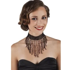 Collier en forme de croix dorée